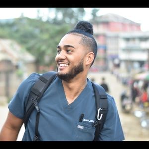 Meet your Posher, Levi